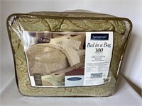 New Queen Springmade Oversized Bed in a Bag