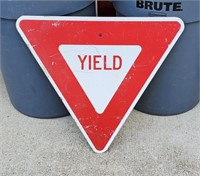 VINTAGE METAL " YIELD " STEET SIGN / NO SHIPPING
