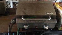 Gas grill, Sportsman series gas grill - smaller