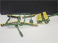 JD 1/16 Scale Disc and Planter