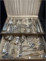 47 PC. SET OF ROGERS SILVERPLATE FLATWARE WITH