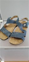 Earth Origins women's blue leather sandals, size