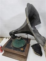 Gramophone, Le cône est abîmé. Le mécanisme pour