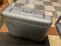 VINTAGE HALLIBURTON METAL SUITCASE