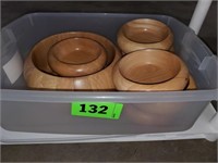 CONTAINER OF WOOD BOWLS