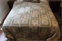 HAND MADE QUILT QUEEN SIZE