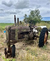 JD B w/ power troll (parts tractor)