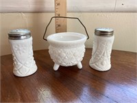 Kemple Milk Glass Hobstars