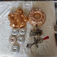 Vtg molds, can opener & hand beater