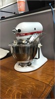Kitchen aid ultra power mixer with attachments