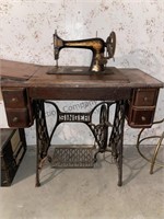 Vintage singer, sewing machine, see photos