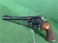 Colt Officers Model Match, 22 LR