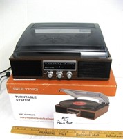 Turntable Record Player/Radio