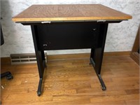 Metal/Wood Office Desk/Lift Top