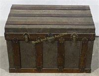 Small Fancy Decorative Trunk