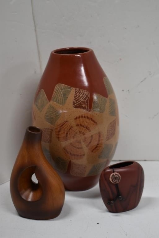 15" Seashell Vase, Tear Drop and Cutout Oval Vases