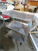 METAL 3 TIERED ROLLING SERVICE CART