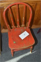 CHILD'S BOWBACK PRIMITIVE CHAIR - TURN OF CENTURY