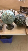 2 decorative balls one on stand