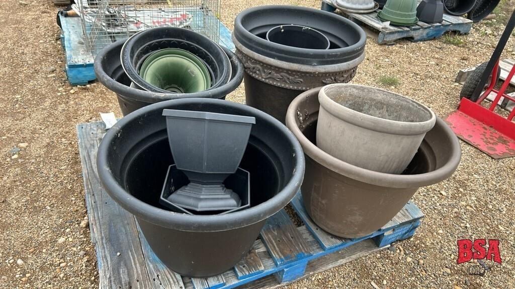 QTY of Flower Pots