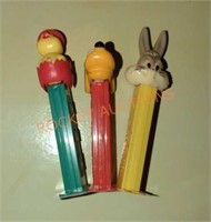 Vintage pez dispensers ( bugs bunny, Easter chick,