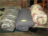 3 cloth comforters