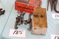 3 Jaw puller