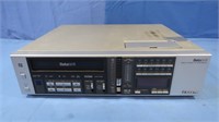 Sanyo VCR7200 Beta Hi Fi Recorder w/Remote