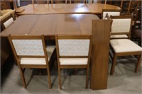 DOUBLE PEDESTAL TABLE WITH 6 CHAIRS & 2 LEAVES