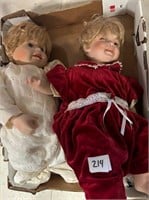 VTG Porcelain dolls, 2