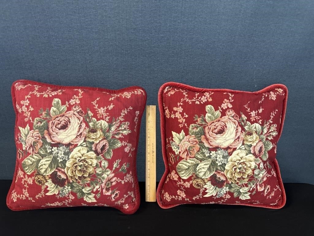 2 Floral Roses Throw Pillows