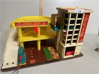 Vintage Fisher Price Family Action Garage