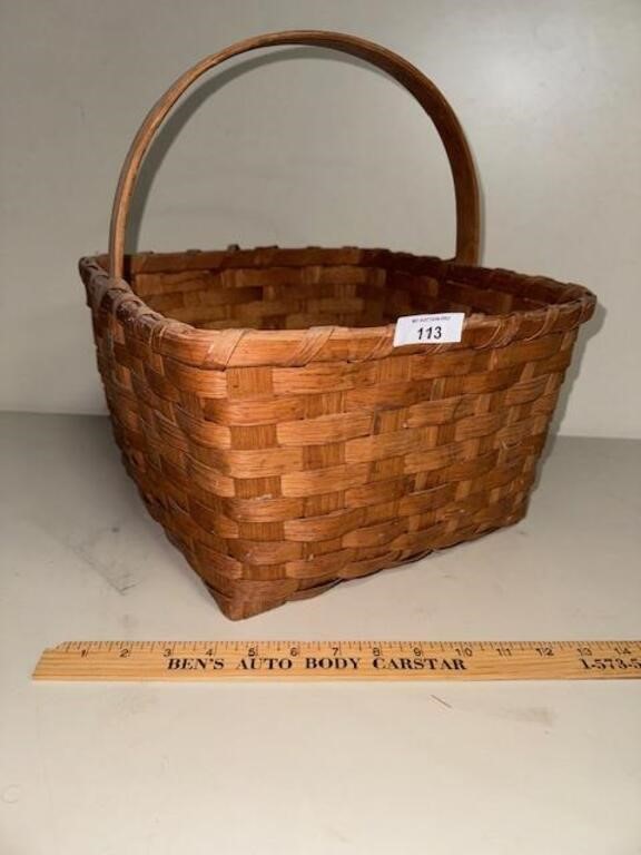 Nice Woven 12"x8" basket