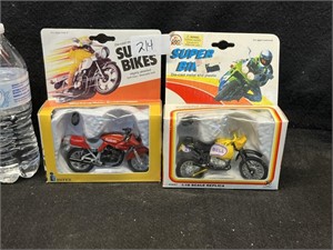 (2) DIE CAST MOTORCYCLE TOY COLLECTIBLES