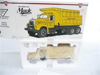 TSC Mack 1960 Model B-61 Dump Truck 1/34