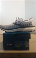 Brooks "Ghost 13" Men's shoes-Size 11W