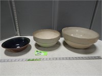 Stoneware shoulder bowls and a pottery bowl