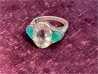 .925 SILVER RING CLEAR STONE AND GREEN STONE