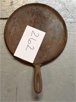 Vintage case iron skillet - favorite piqua ware