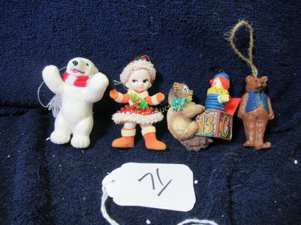 CHRISTMAS ORNAMENTS (4-ITEMS)