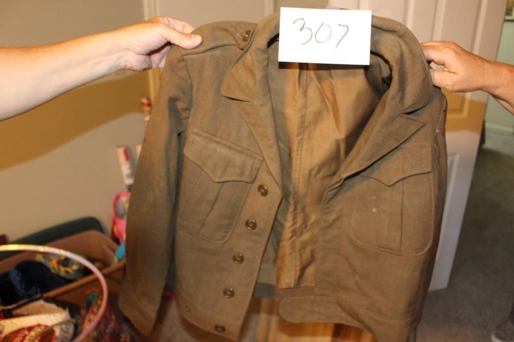 WWII MENS SIZE 34 SMALL ARMY JACKET