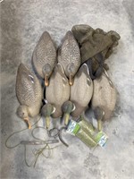 Mallard Decoys 
3 Hens 3 Drakes