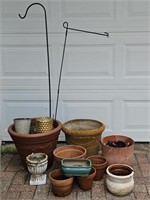 Terra Cotta, Plastic, Ceramic & Concrete Planters