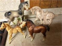 Lot of 4 horse figures vintage