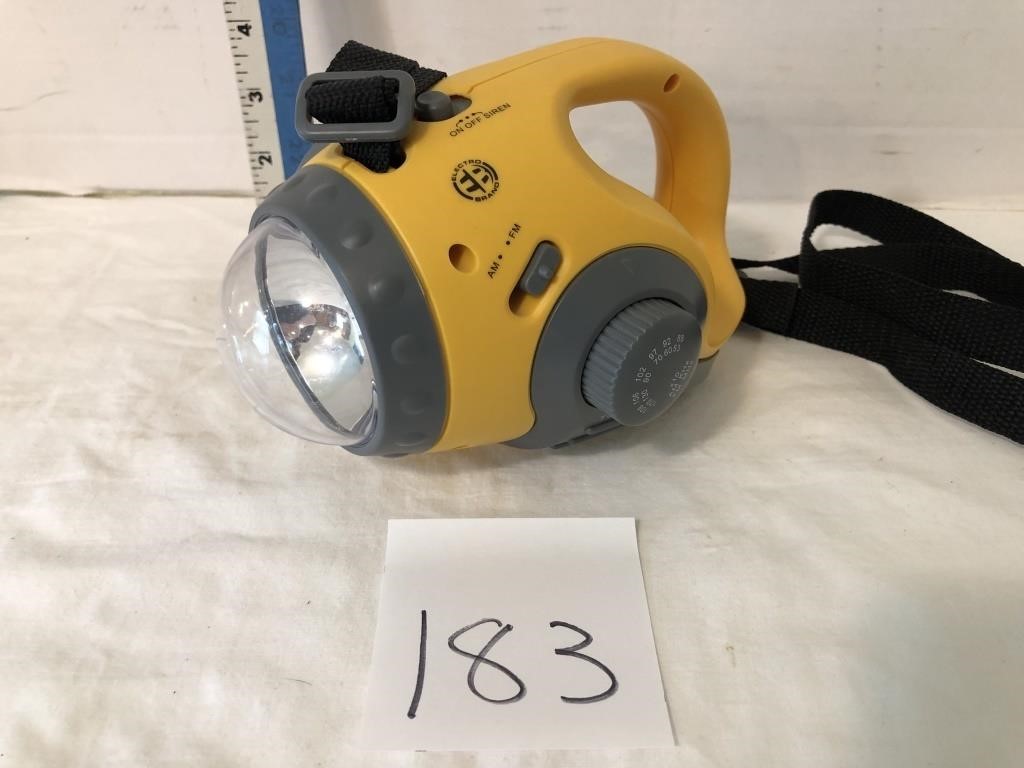 Flashlight/radio/siren combo, untested