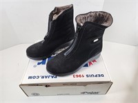 NEW Pajar Canada Suede Boots (Size: 10.5)