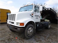 1997 International 8100 4X2 S/A Road Tractor,