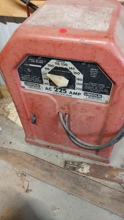 Lincoln electric arc welder AC-225-S