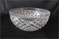 Cut crystal optic bowl 9.5"