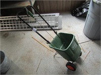SCOTTS POLY LAWN SPREADER